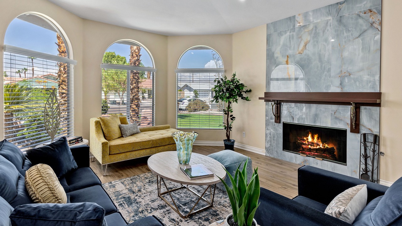 Photo of Livingroom in Bermuda Dunes
