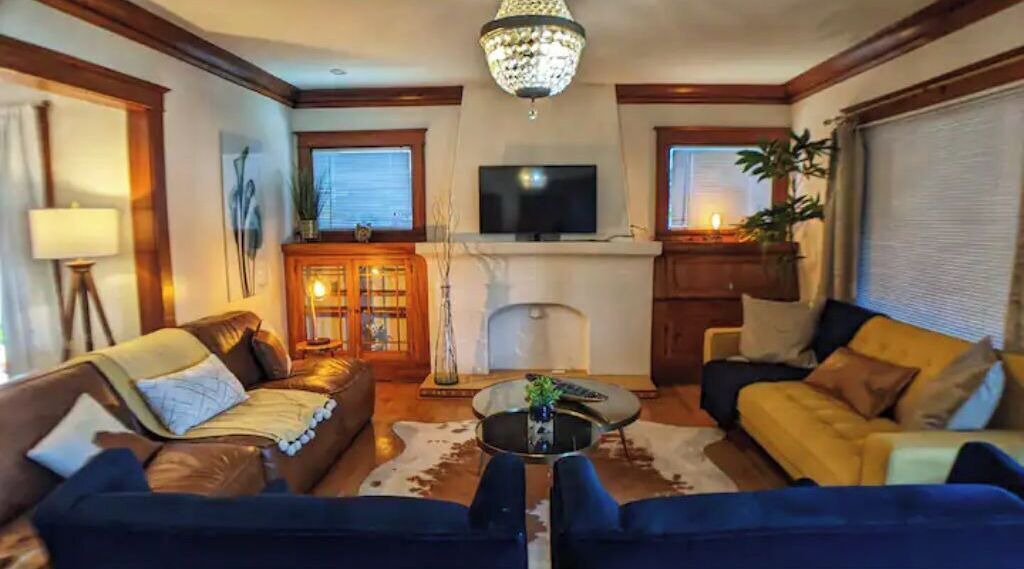 Photo of Livingroom in Eastside
