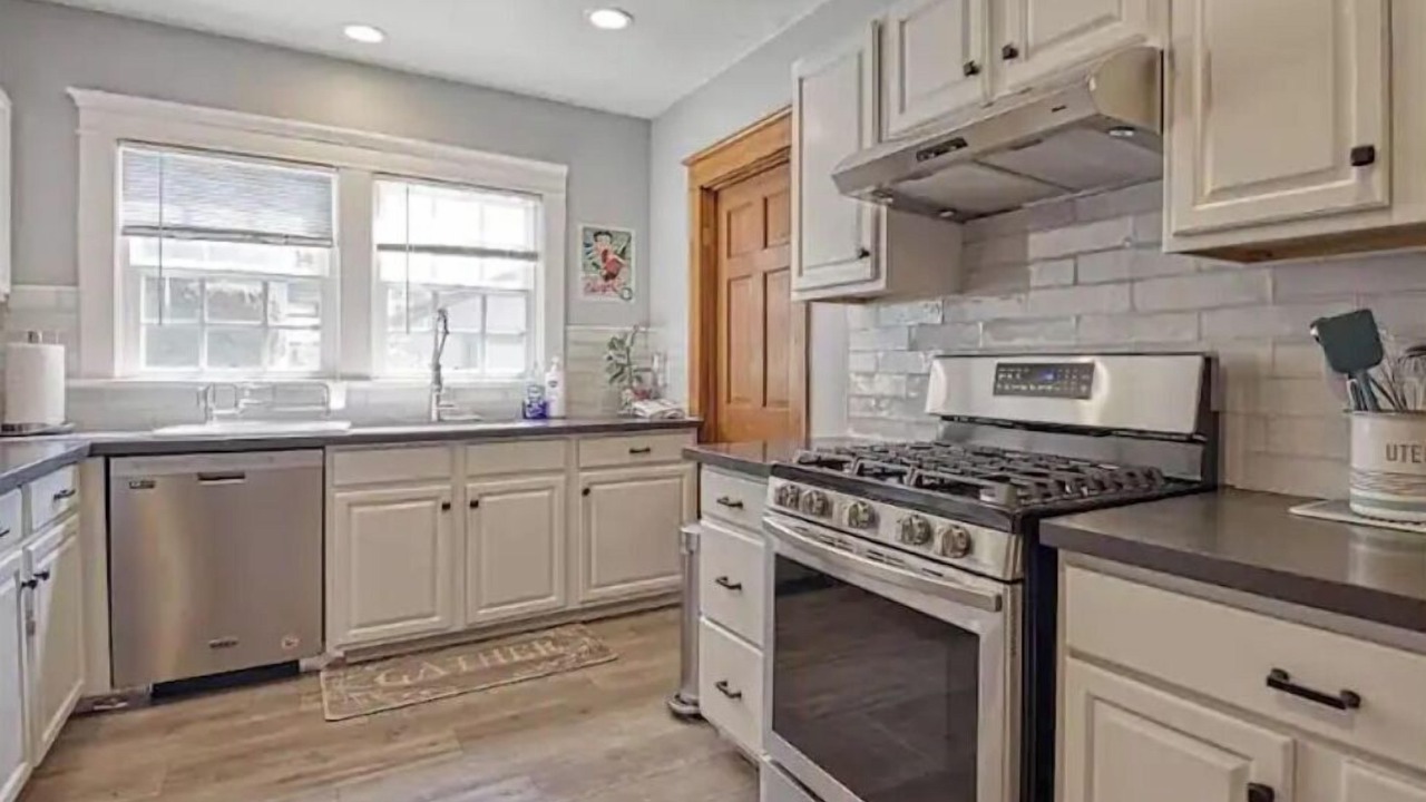 Photo of Kitchen in Eastside