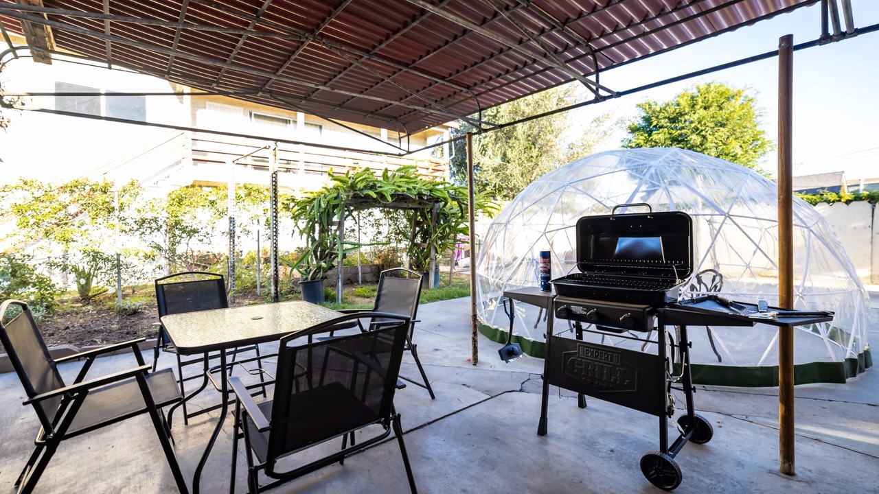 Photo of Outdoor in Hellman Street