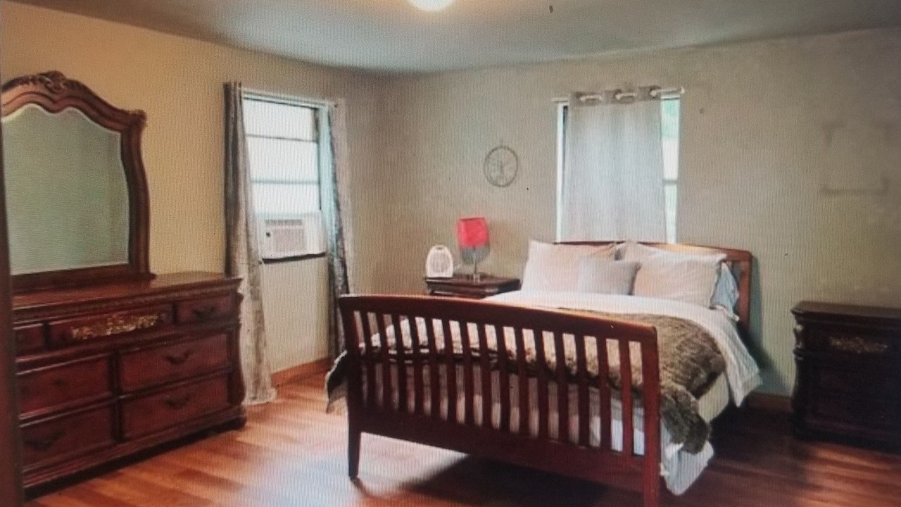 Photo of Bedroom in Sylmar