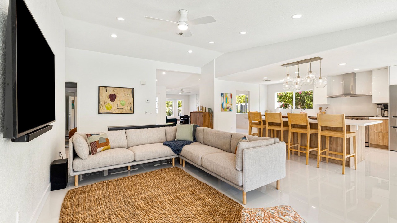 Photo of Livingroom in Araby Commons