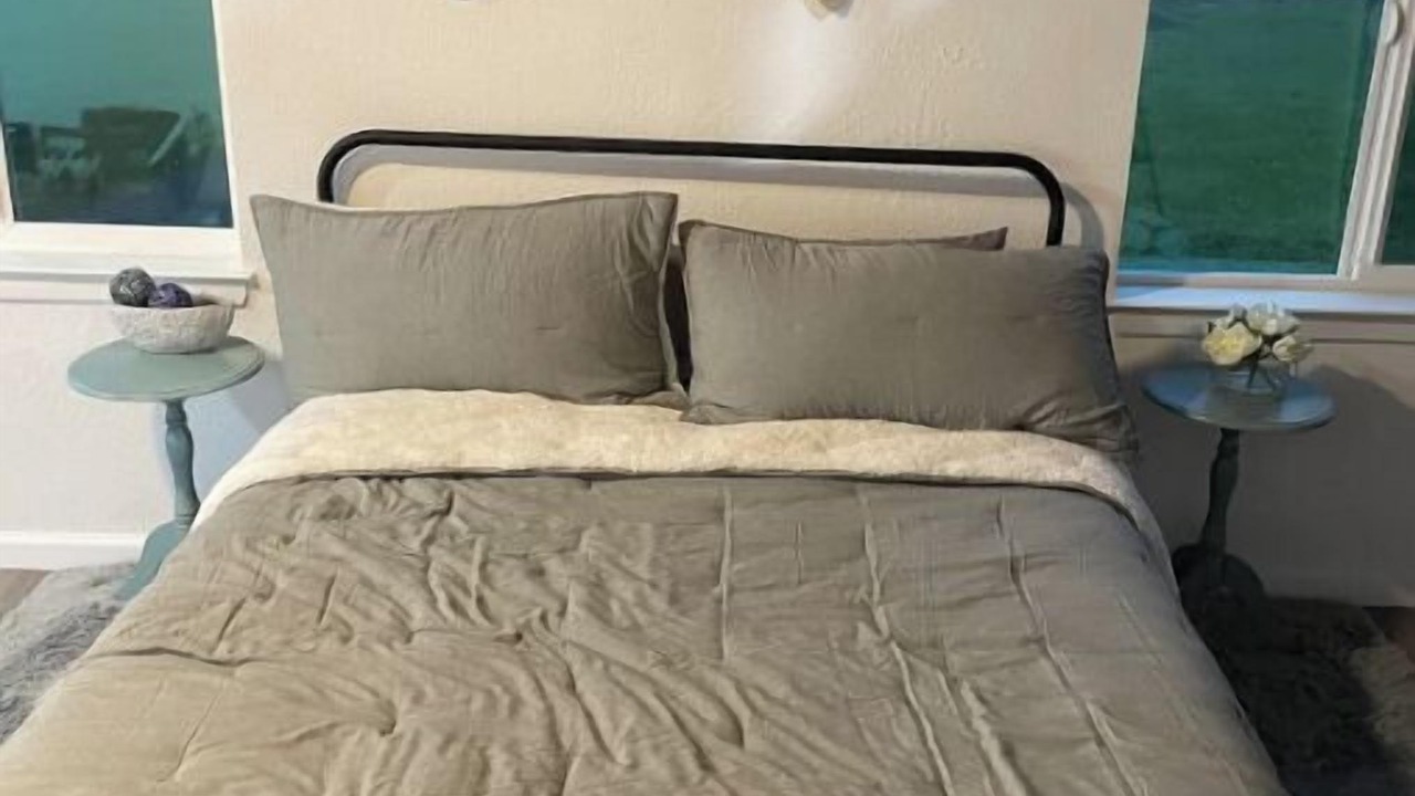Photo of Bedroom in Smith River