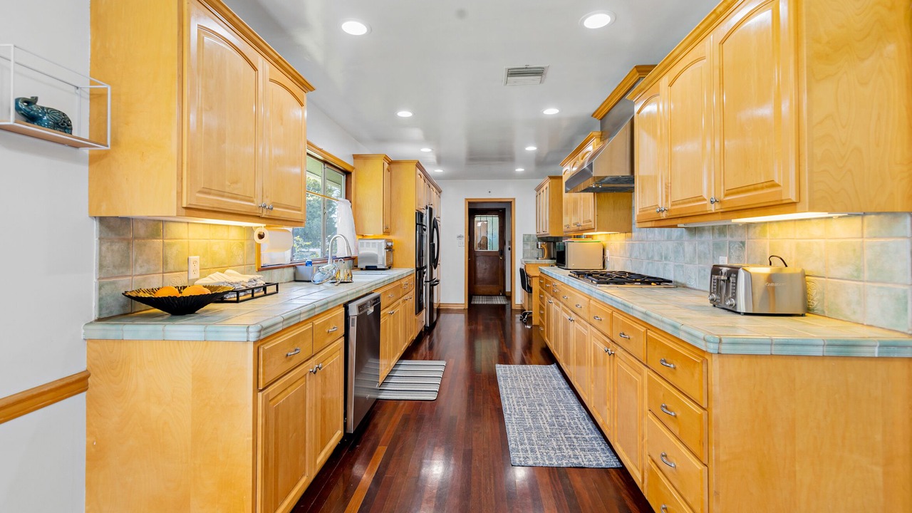 Photo of Kitchen in East Pasadena