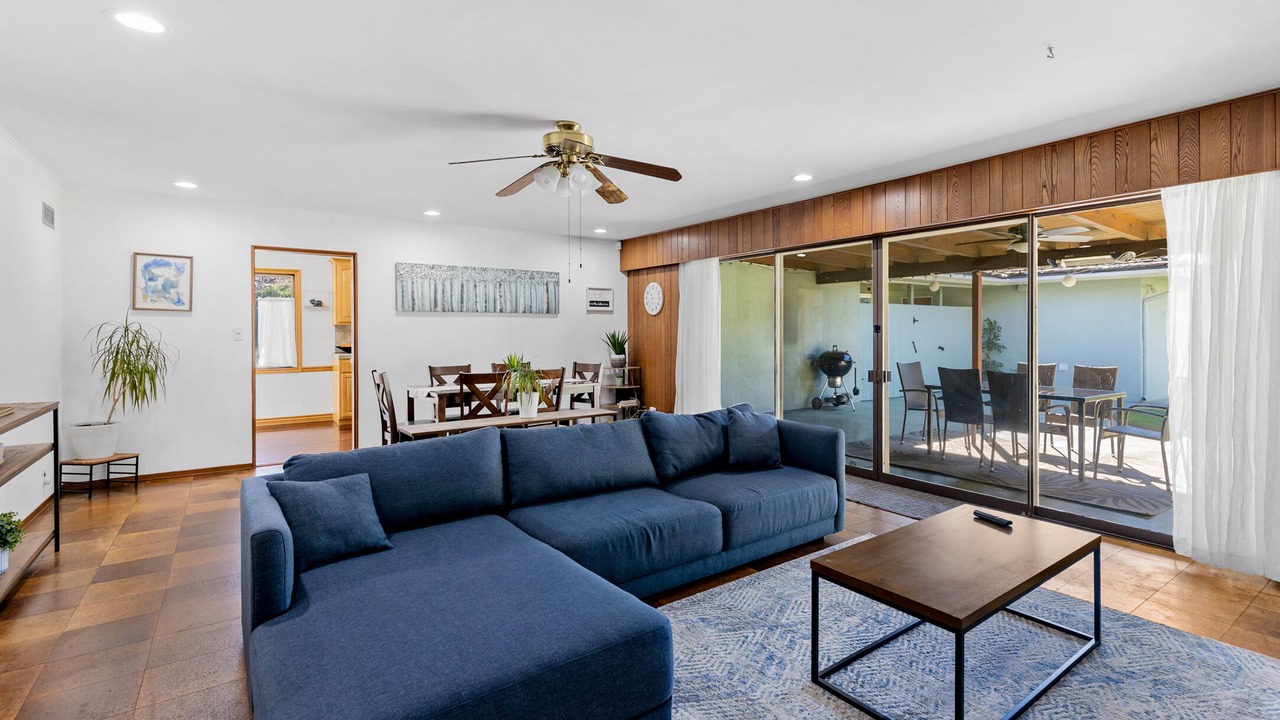 Photo of Livingroom in East Pasadena