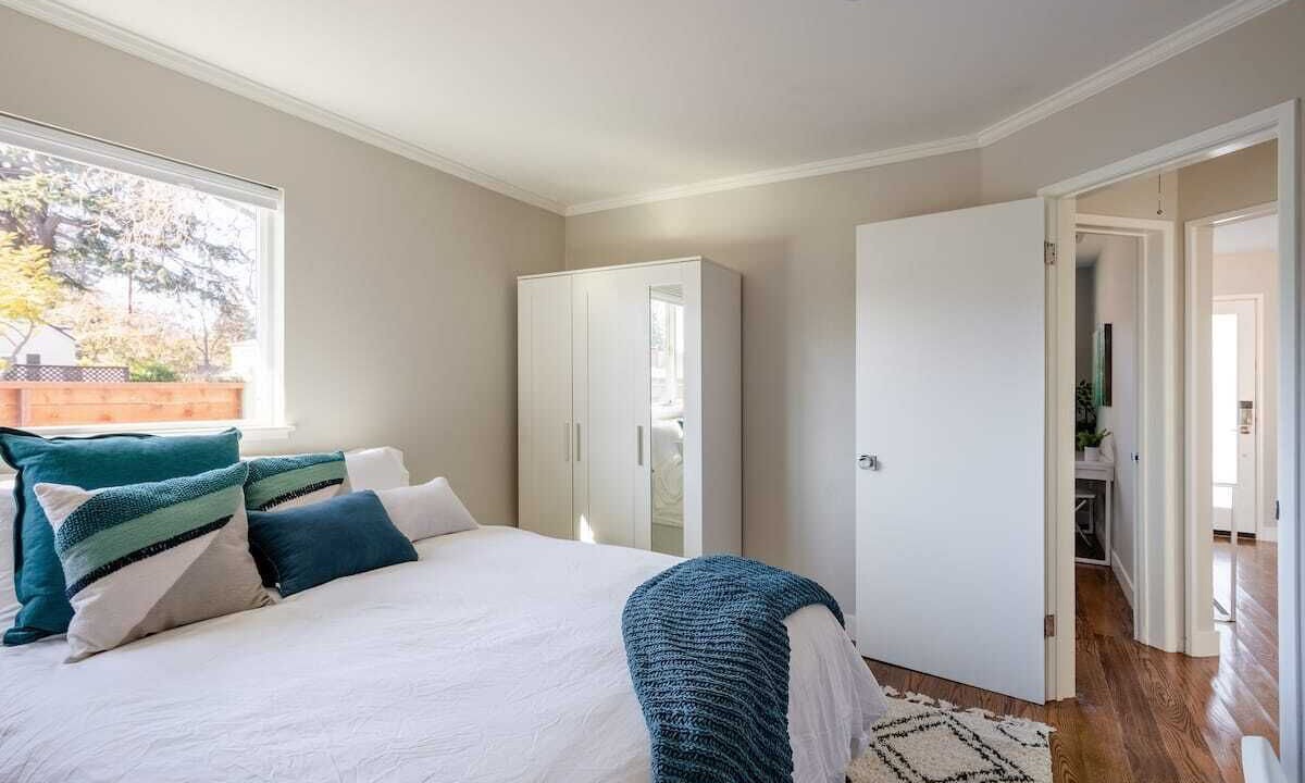 Photo of Bedroom in South Fair Oaks