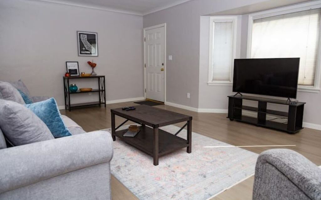 Photo of Livingroom in Bakersfield