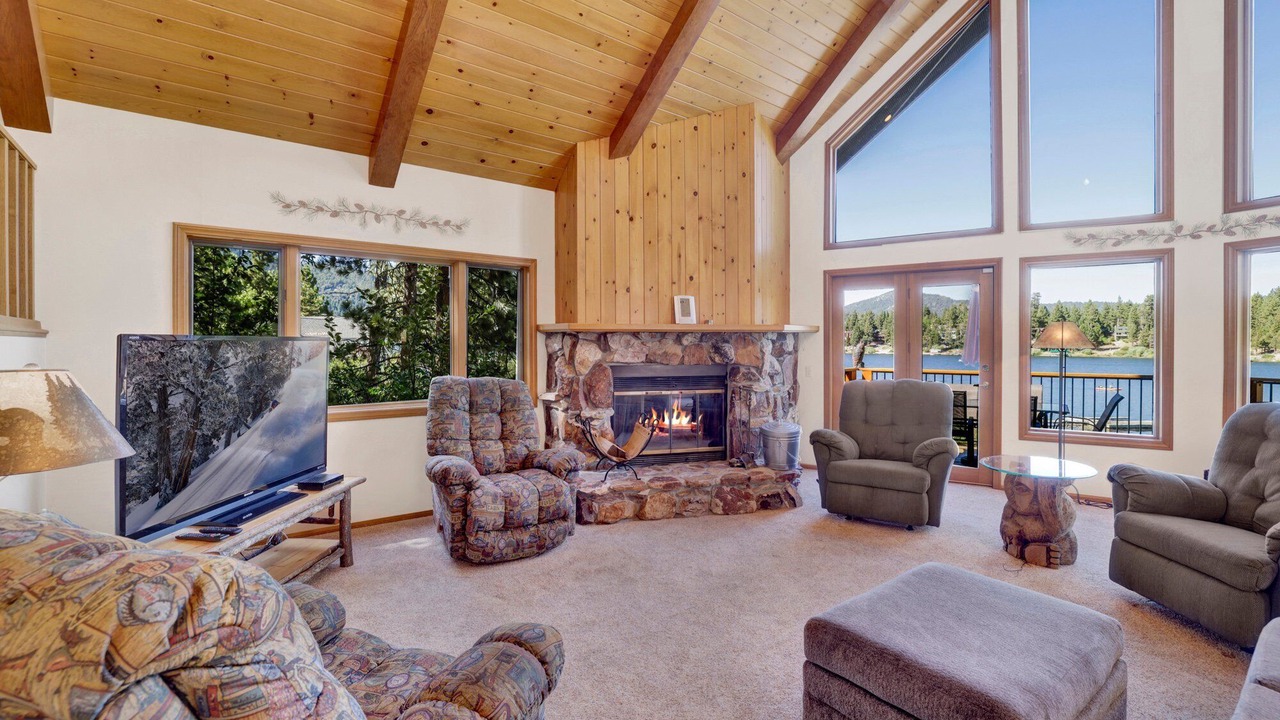 Photo of Livingroom in Boulder Bay
