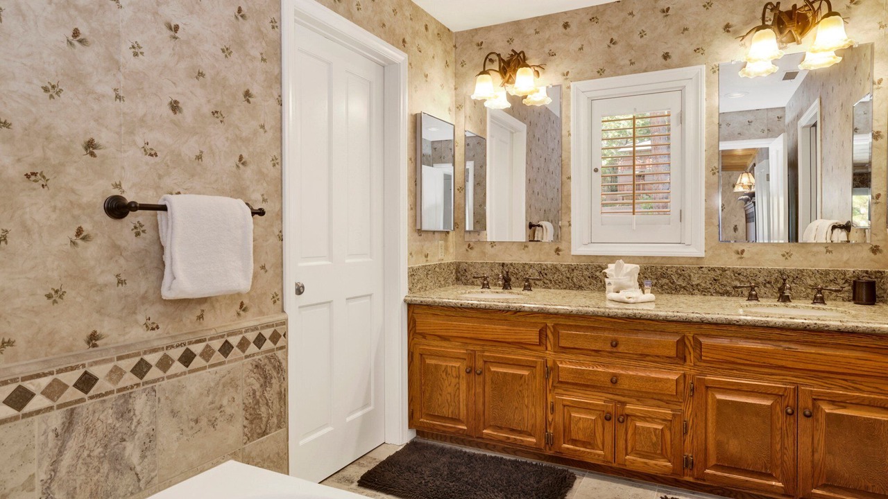 Photo of Bathroom in Boulder Bay