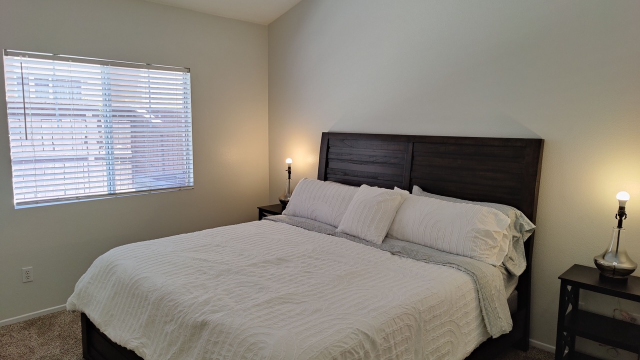 Photo of Bedroom in Murrieta Hot Springs