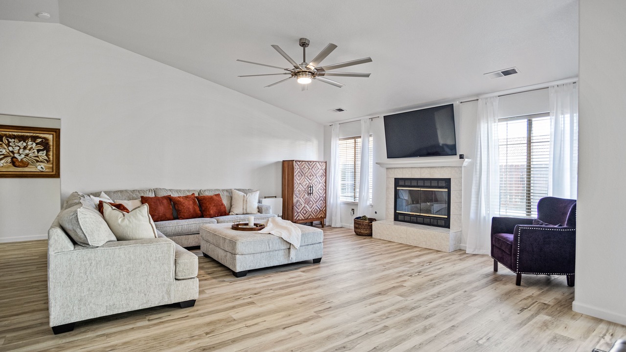 Photo of Livingroom in Merced