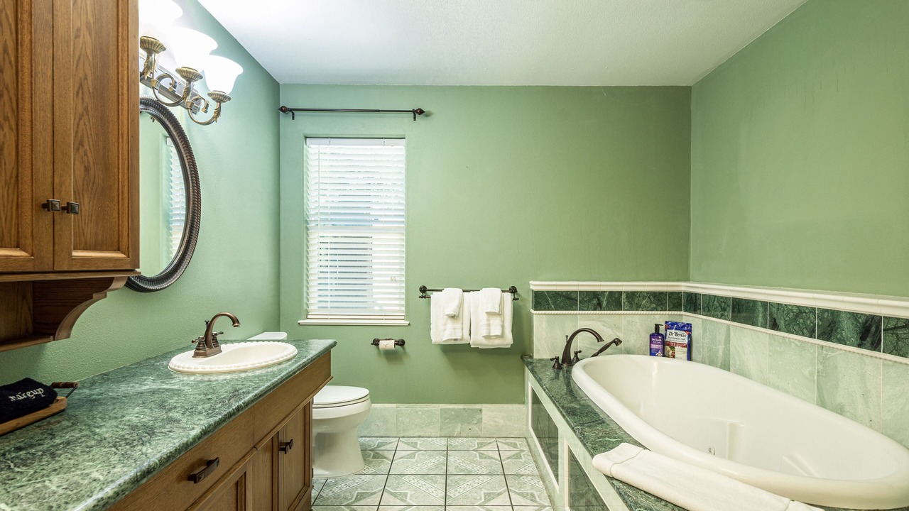 Photo of Bathroom in Fish Camp