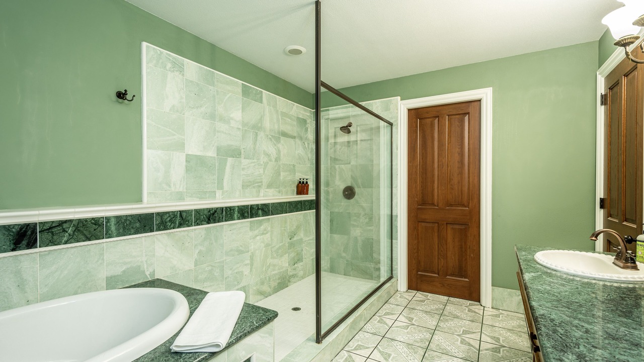 Photo of Bathroom in Fish Camp