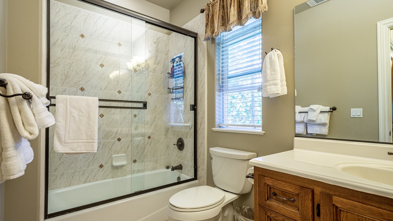 Photo of Bathroom in Fish Camp