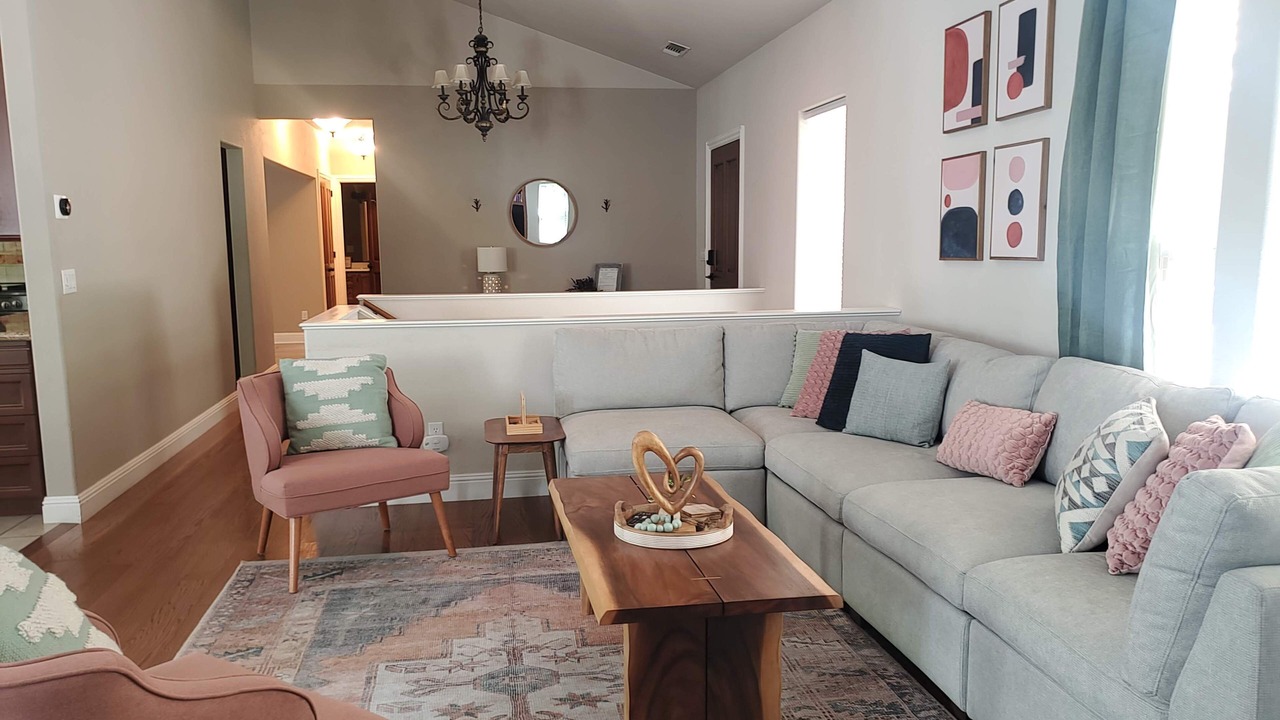 Photo of Livingroom in Fish Camp