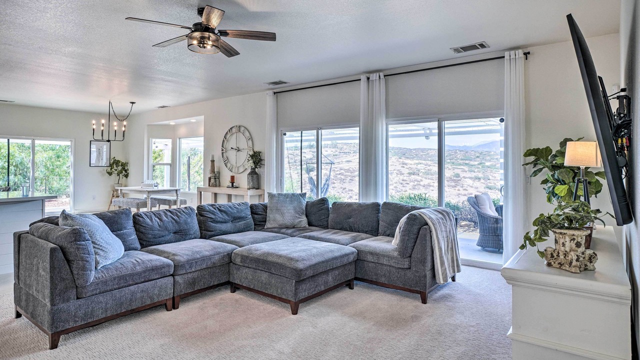 Photo of Livingroom in Hemet