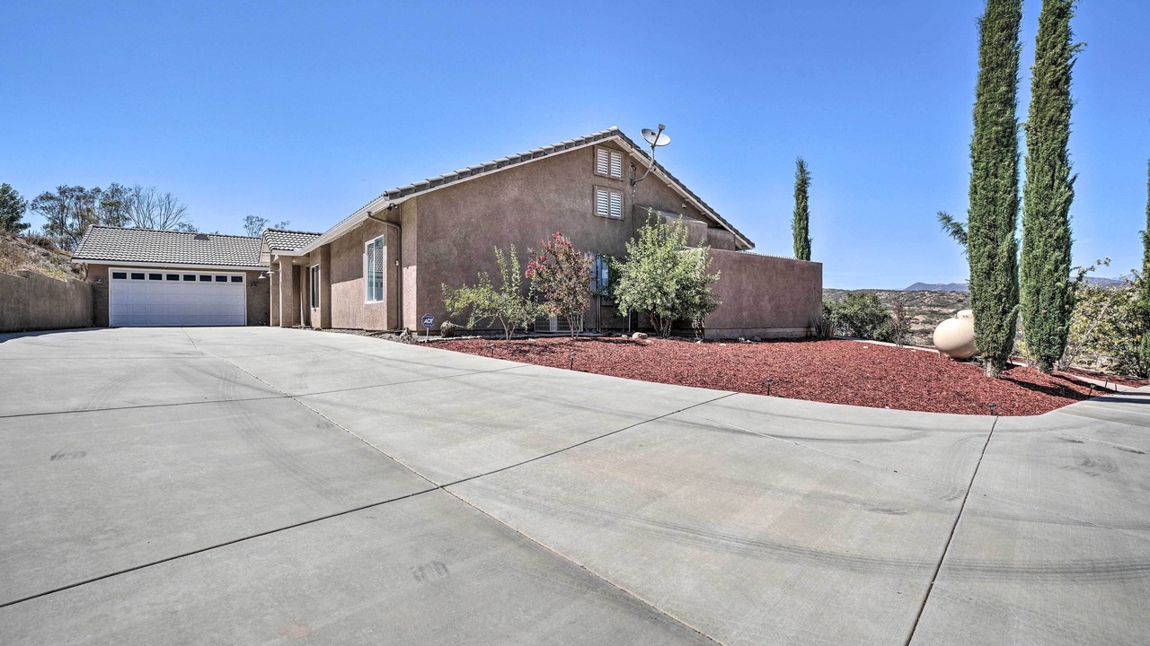 Photo of Outdoor in Hemet