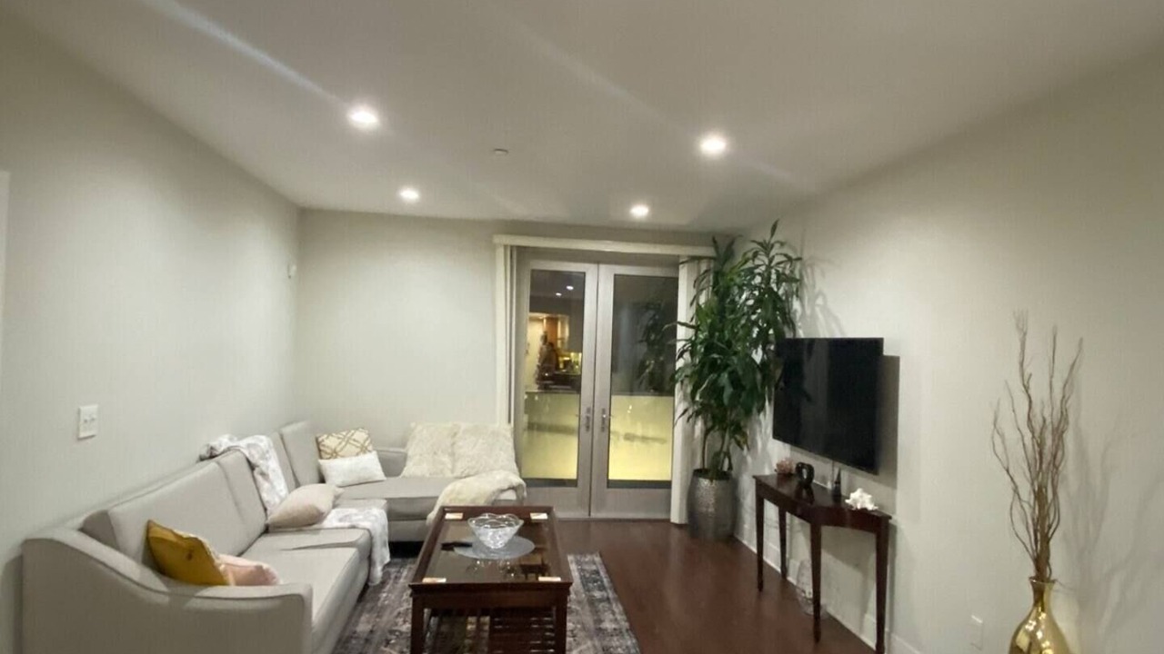 Photo of Livingroom in Downtown