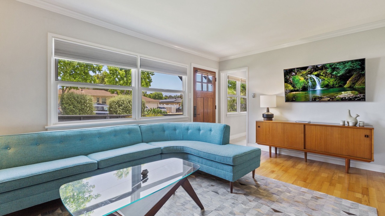 Photo of Livingroom in Ventura