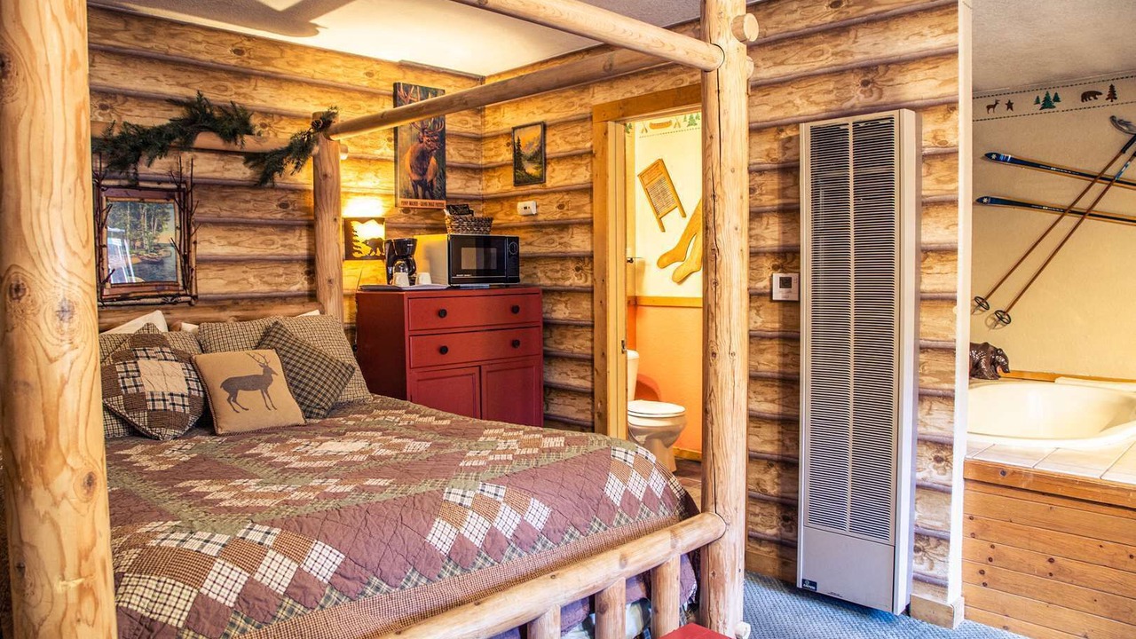 Photo of Bedroom in Big Bear Lake