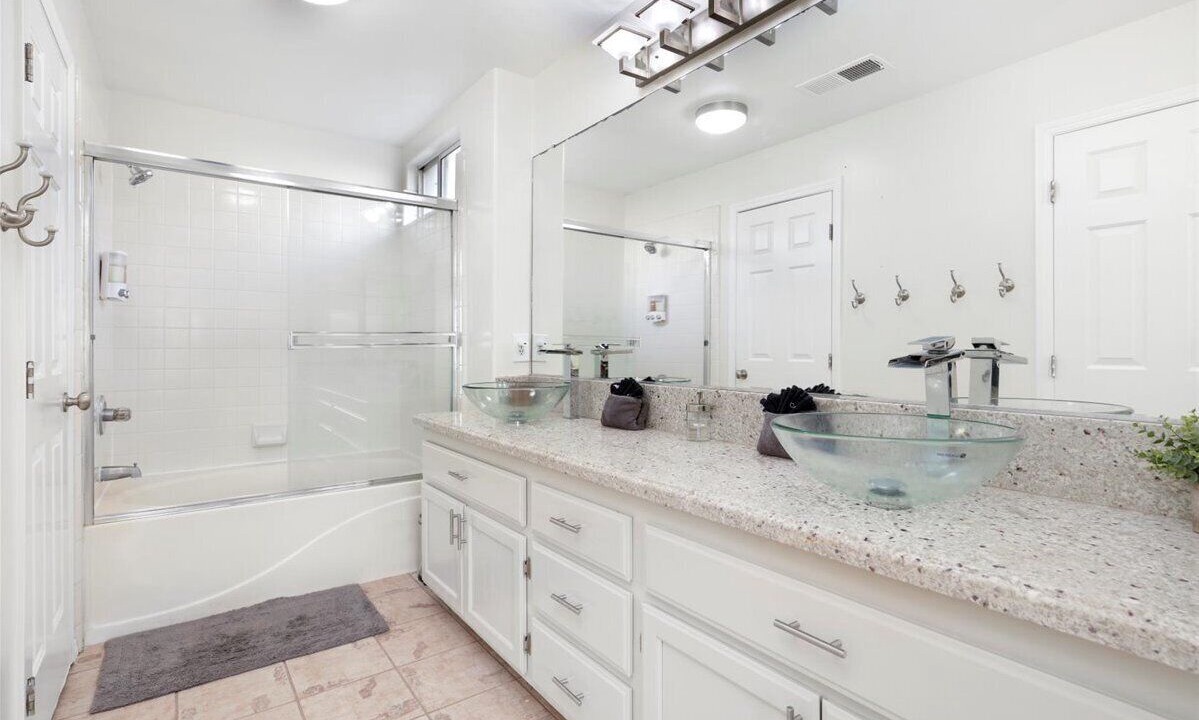 Photo of Bathroom in Greenacres