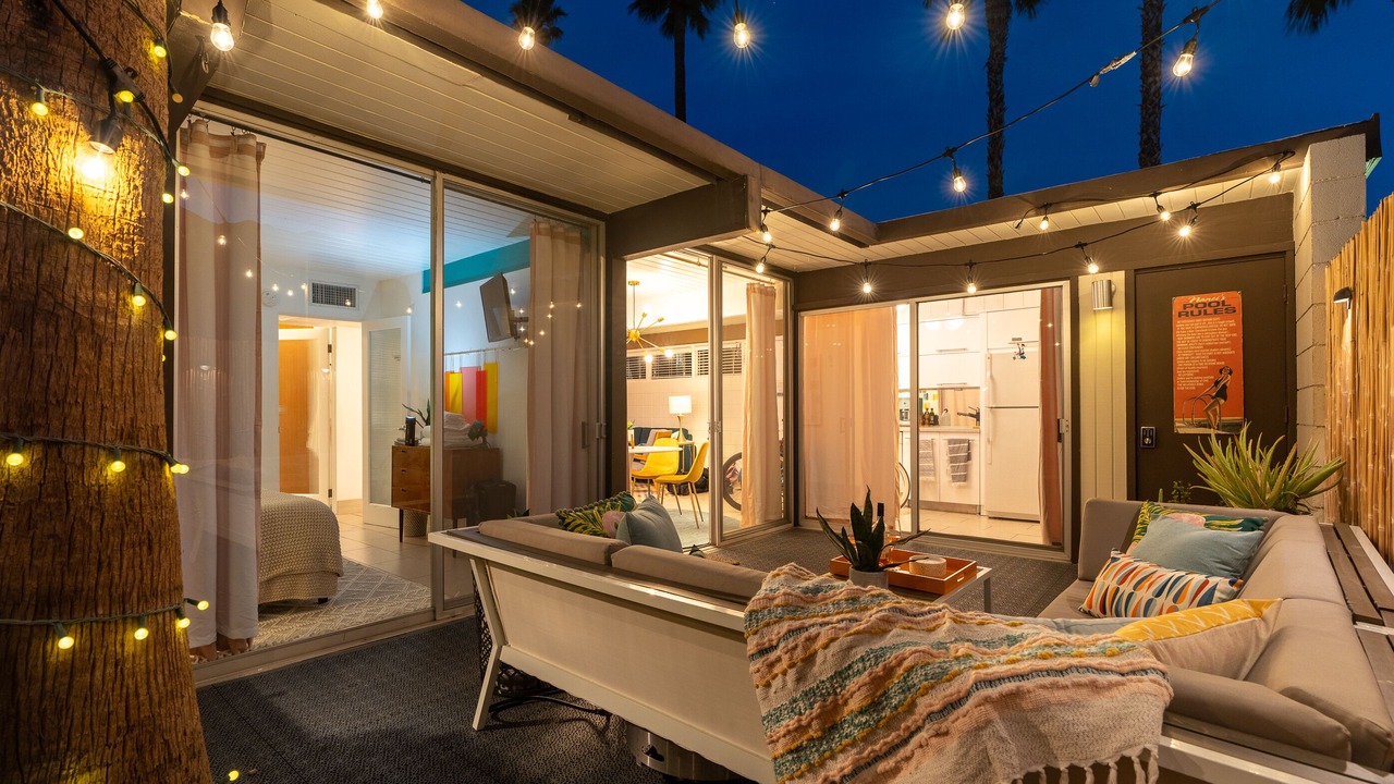 Photo of Patio Balcony in Twin Palms