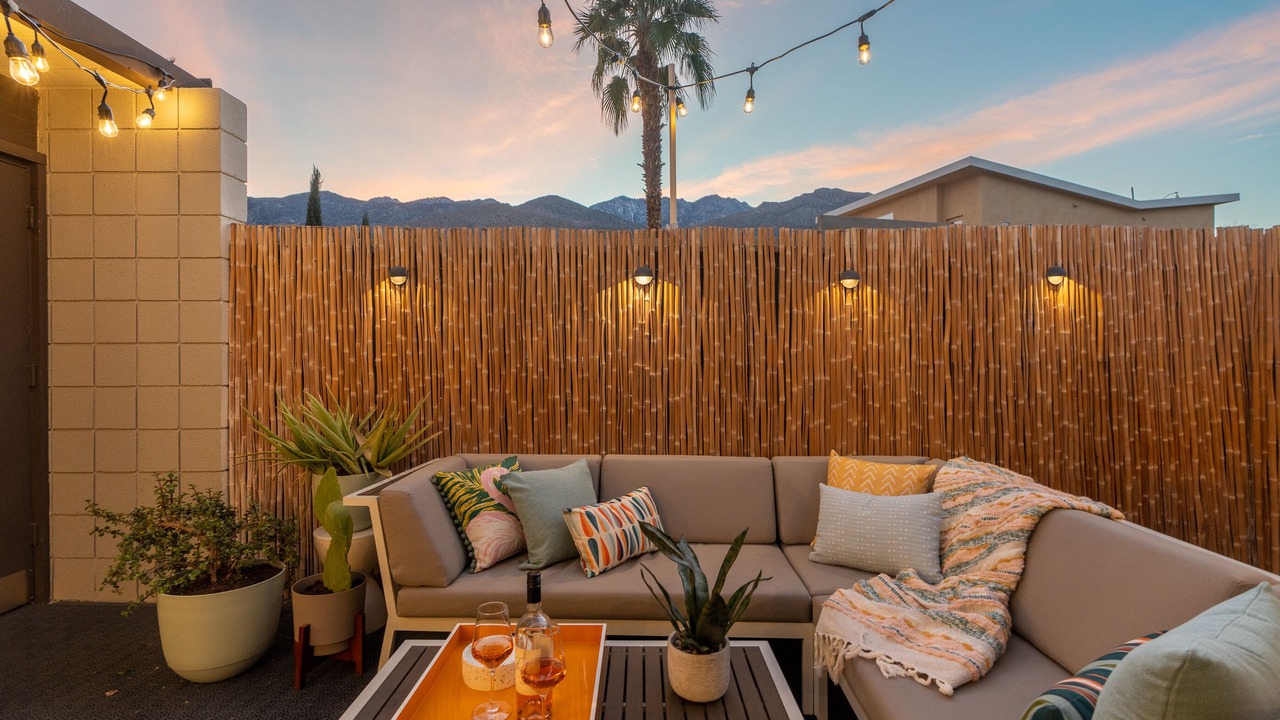 Photo of Patio Balcony in Twin Palms