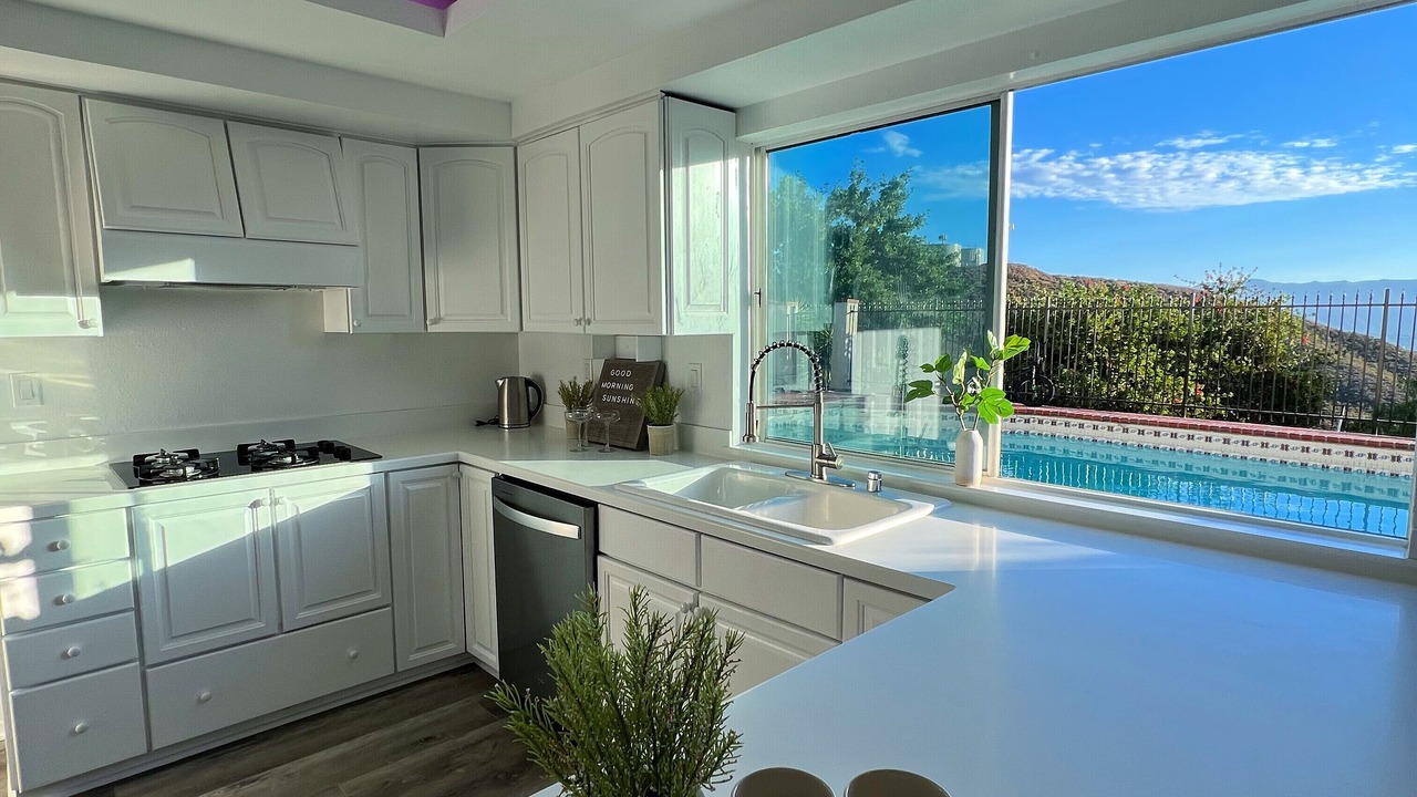 Photo of Kitchen in Newhall