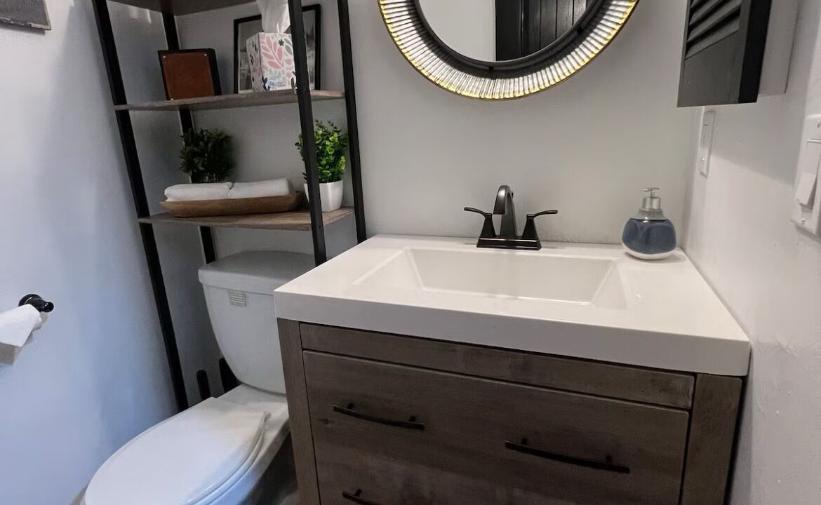 Photo of Bathroom in Arrowhead Villas