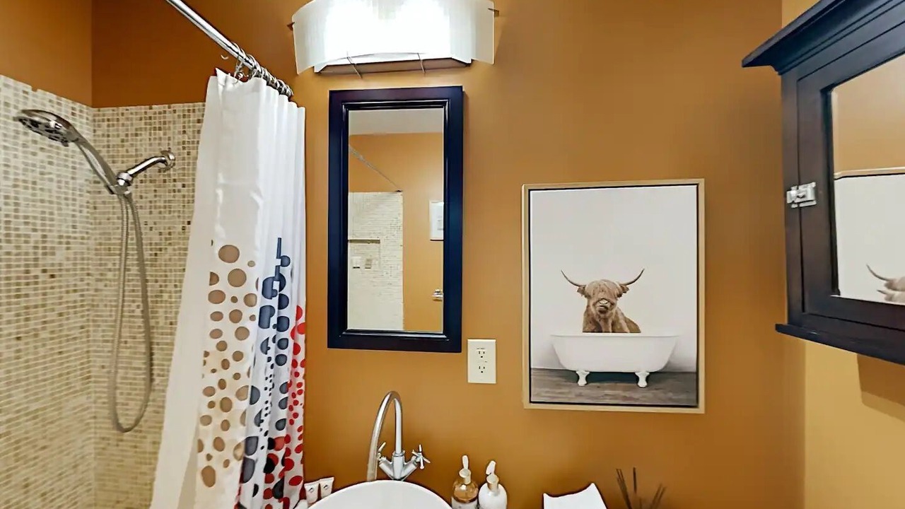Photo of Bathroom in Sunrise Vista Chino