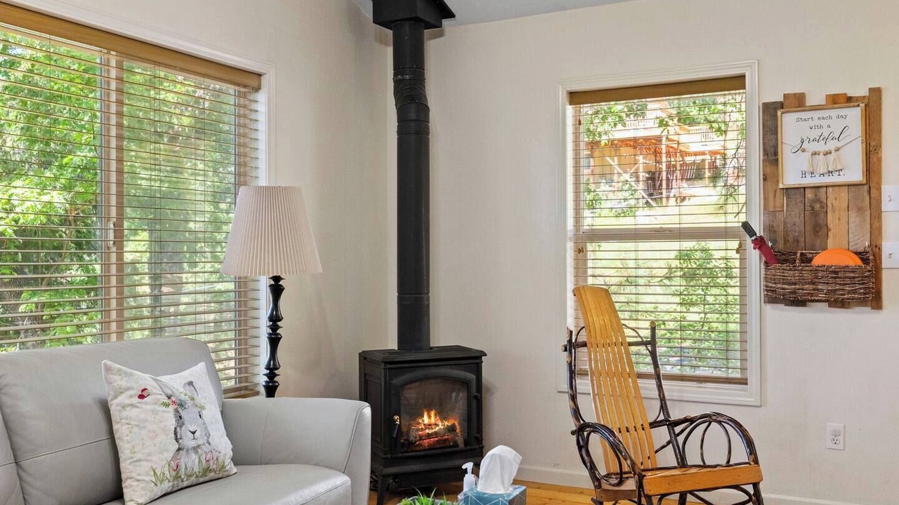 Photo of Livingroom in Tuolumne