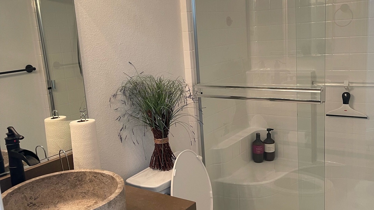 Photo of Bathroom in Lake Elsinore
