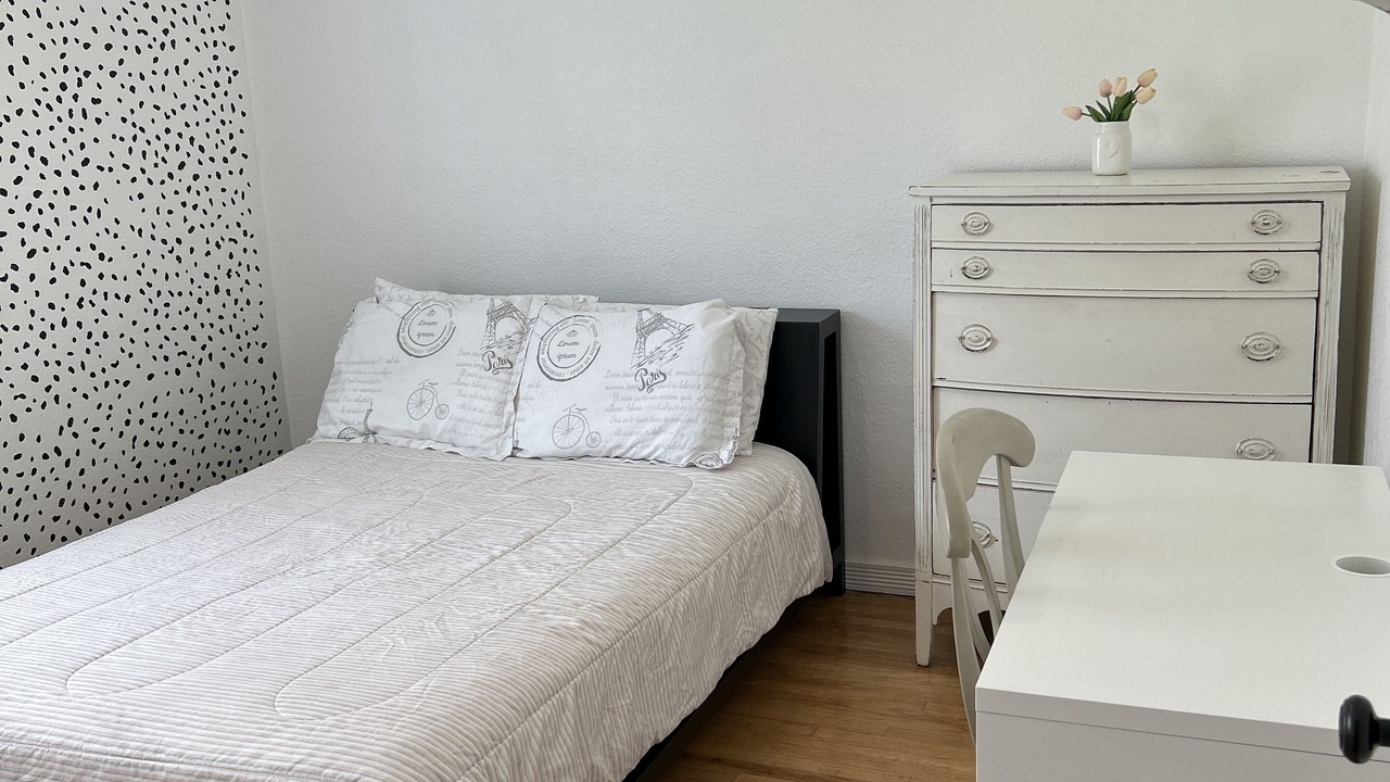 Photo of Bedroom in San Fernando