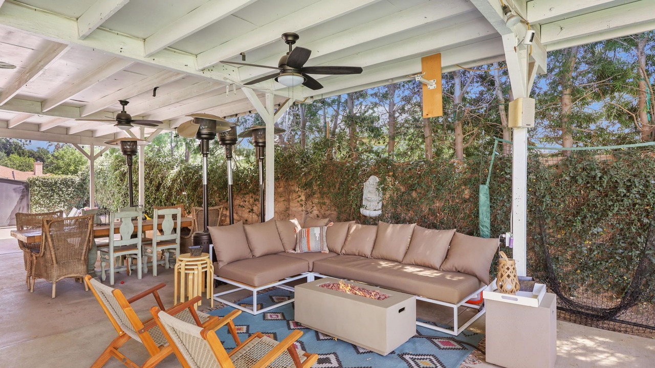 Photo of Outdoor in San Fernando
