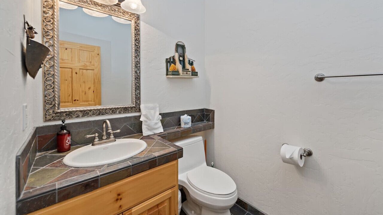 Photo of Bathroom in Castle Glen Estates