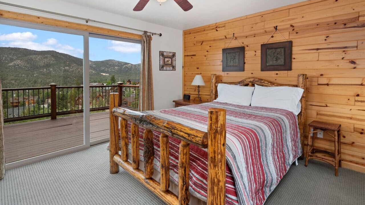 Photo of Bedroom in Castle Glen Estates