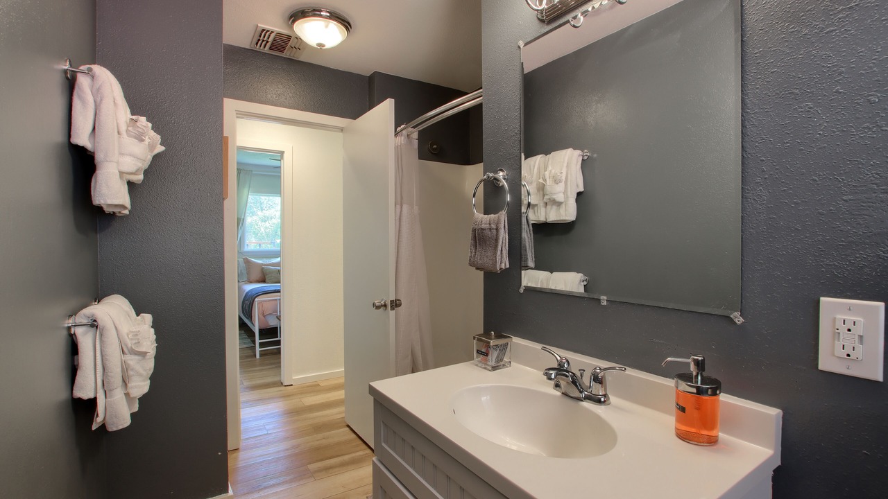 Photo of Bathroom in Mariposa