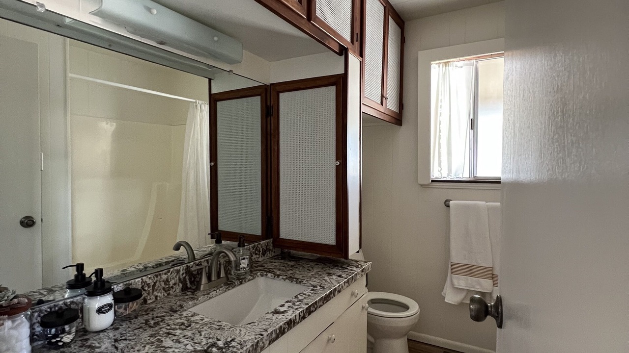Photo of Bathroom in Oak Shores