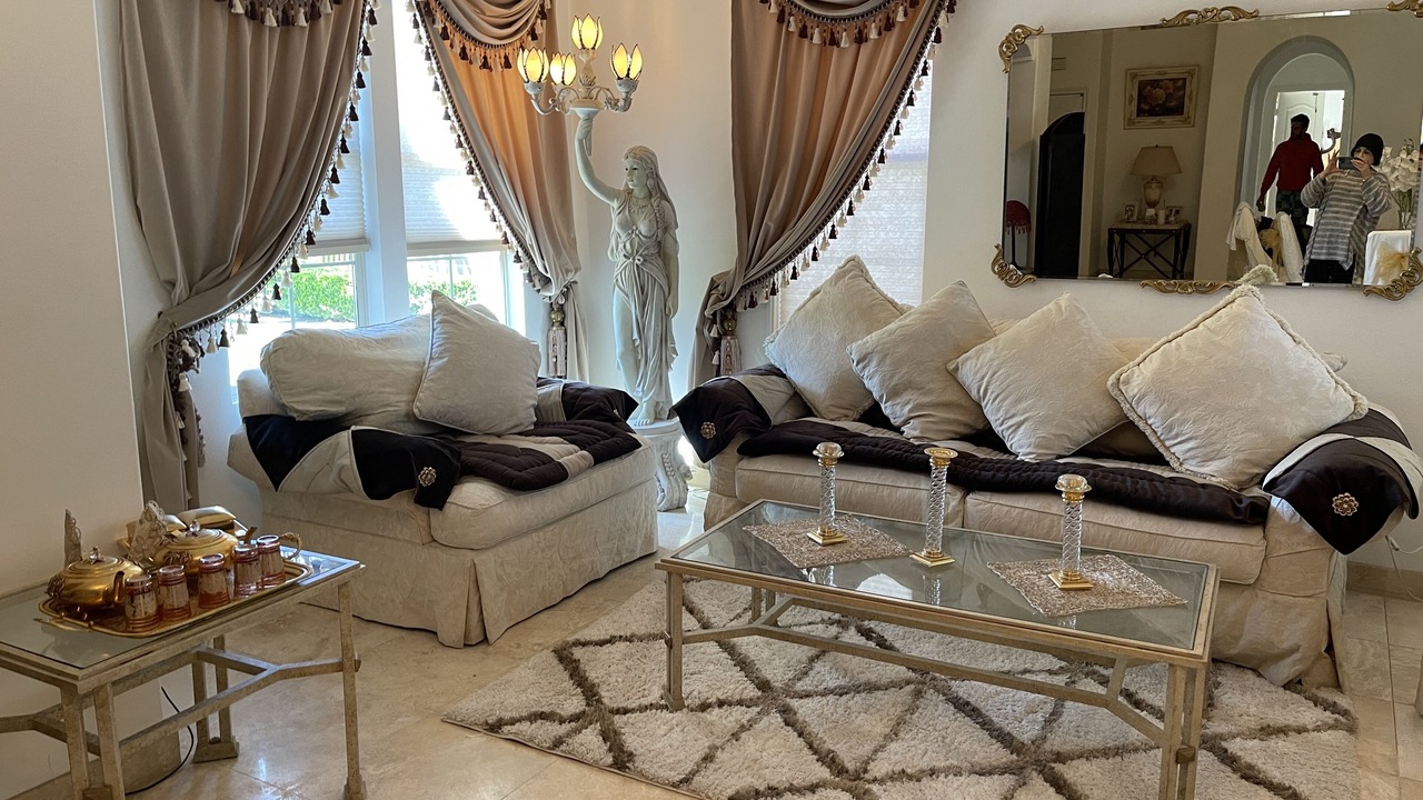 Photo of Livingroom in Newport Coast