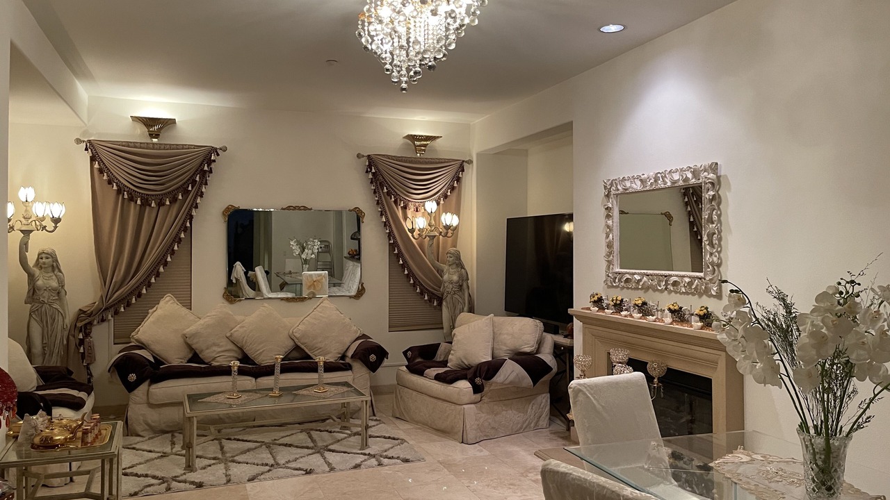 Photo of Livingroom in Newport Coast