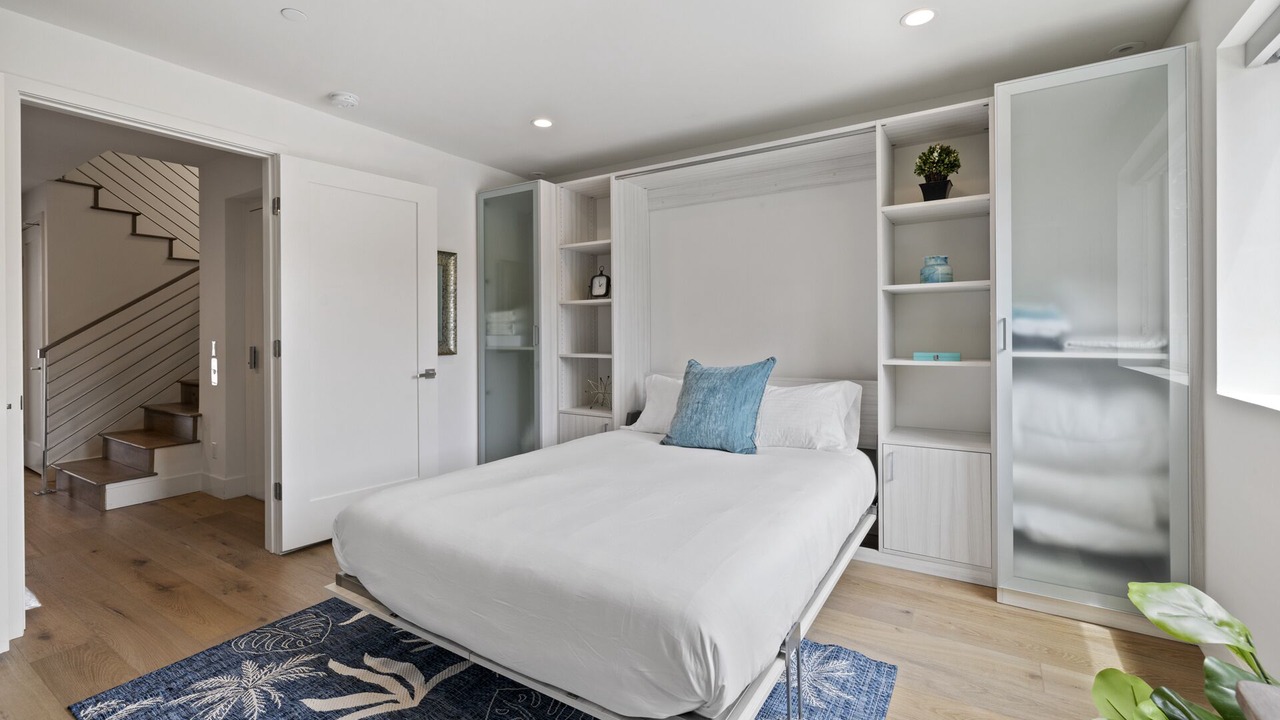 Photo of Bedroom in Corona del Mar