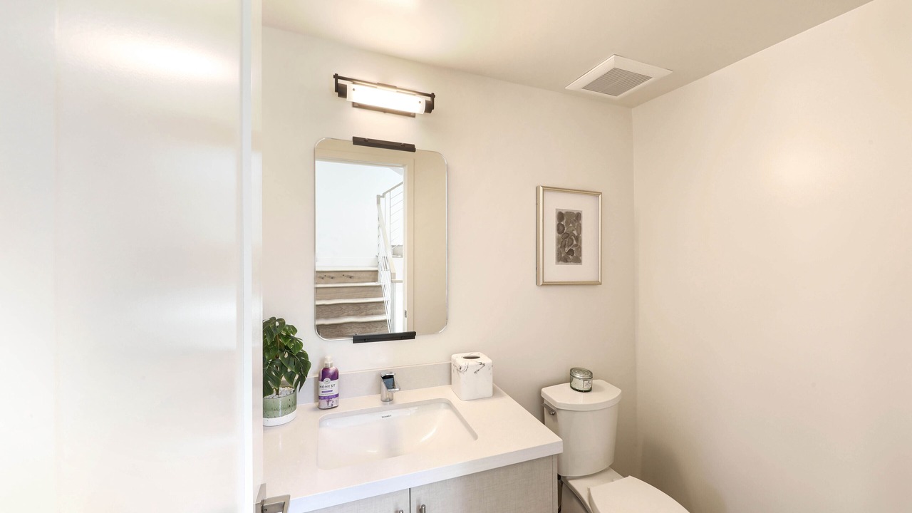 Photo of Bathroom in Corona del Mar