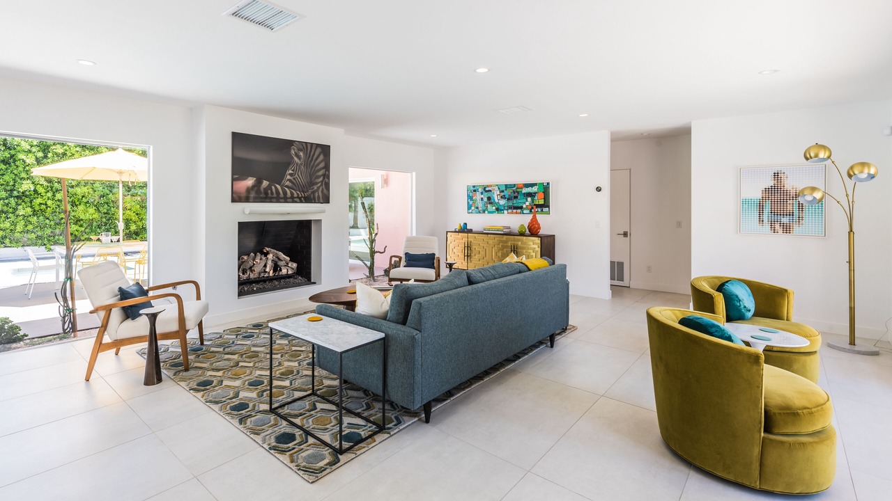 Photo of Livingroom in The Movie Colony