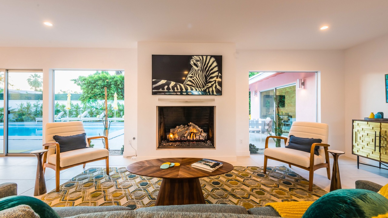 Photo of Livingroom in The Movie Colony