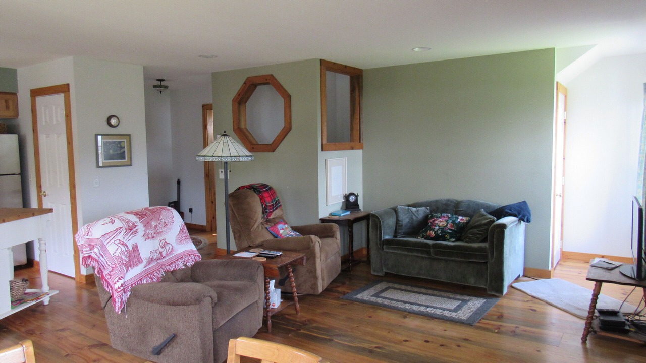 Photo of Livingroom in Crescent City North