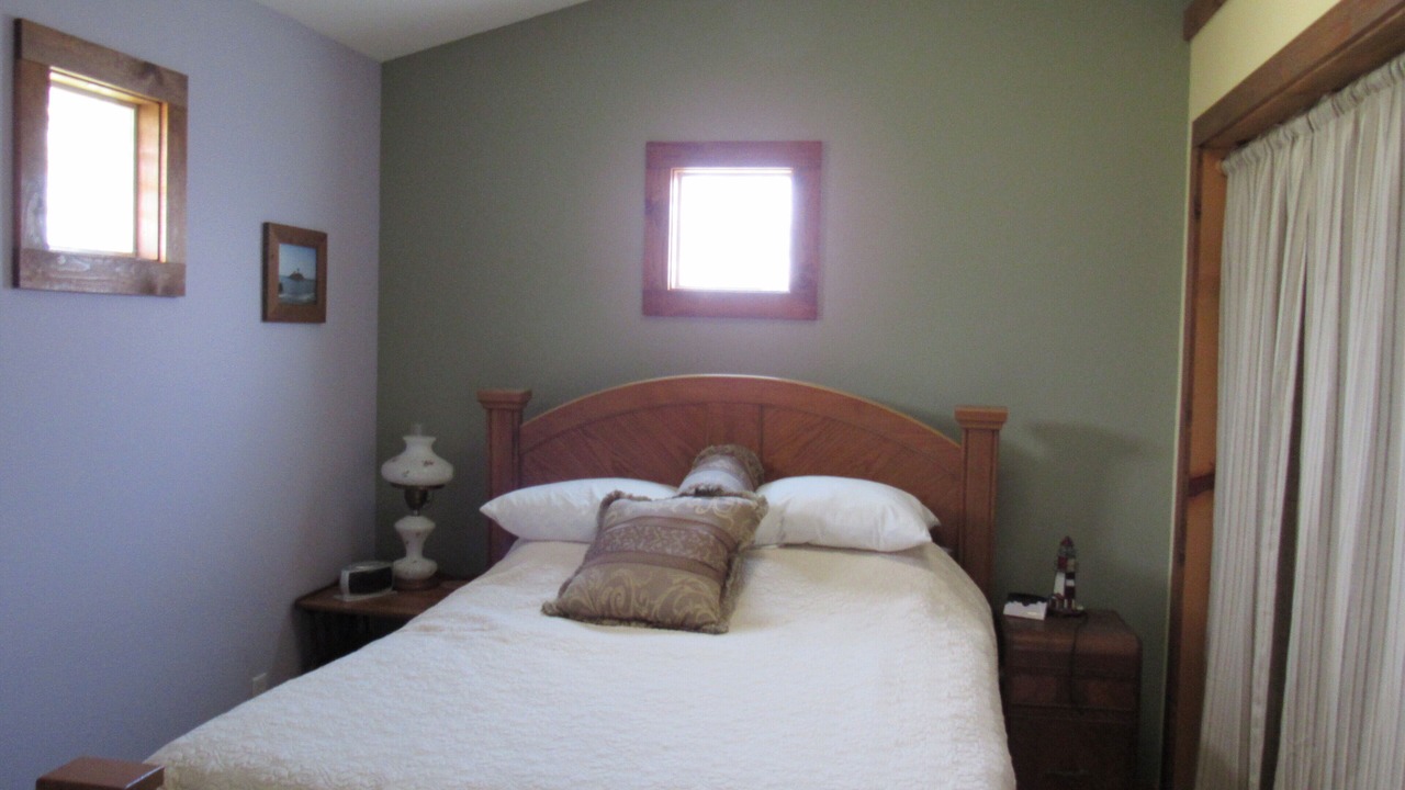 Photo of Bedroom in Crescent City North