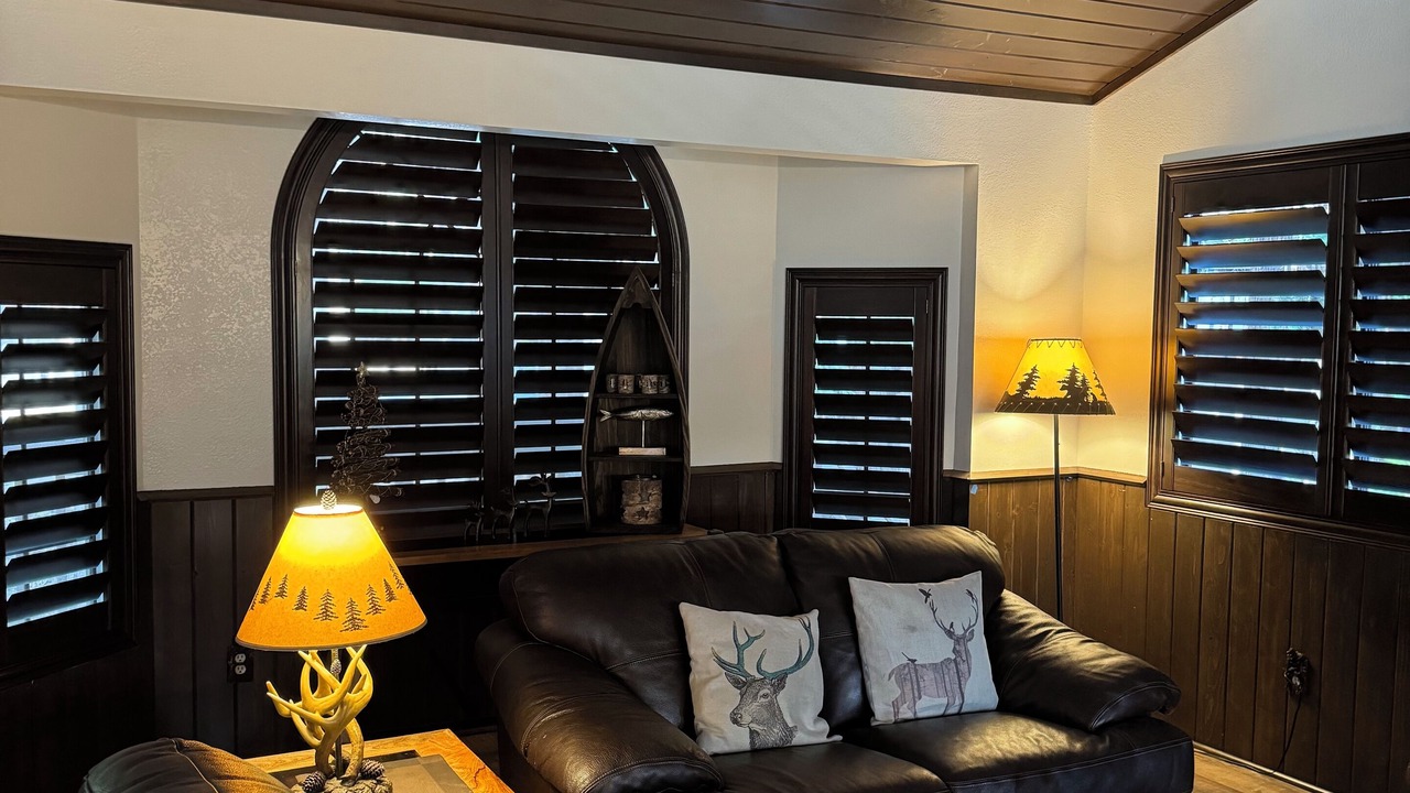 Photo of Livingroom in Lake Arrowhead