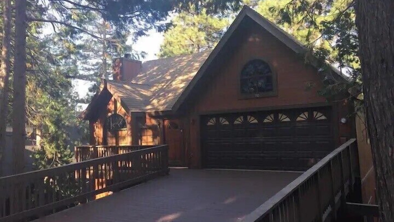 Photo of Outdoor in Lake Arrowhead