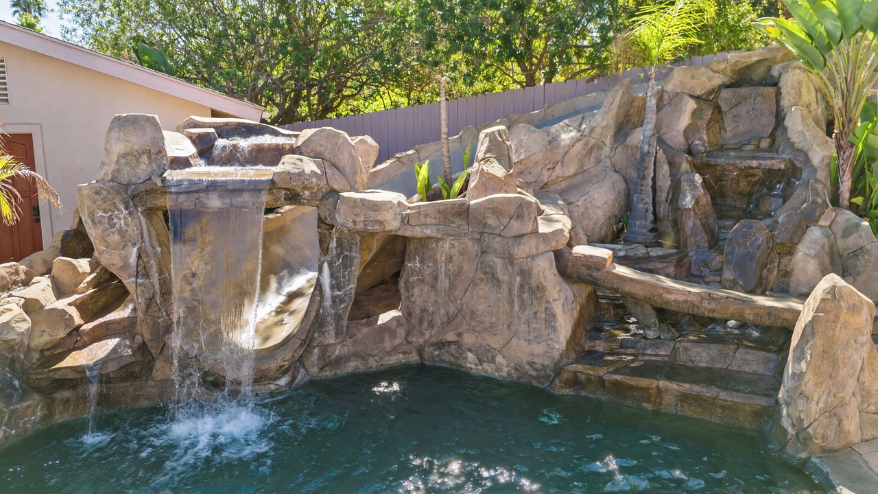 Photo of Outdoor in Kit Carson