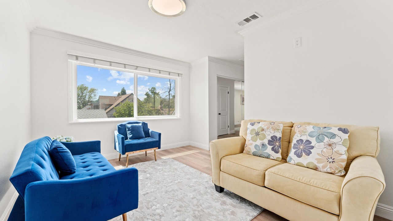 Photo of Livingroom in Glendora